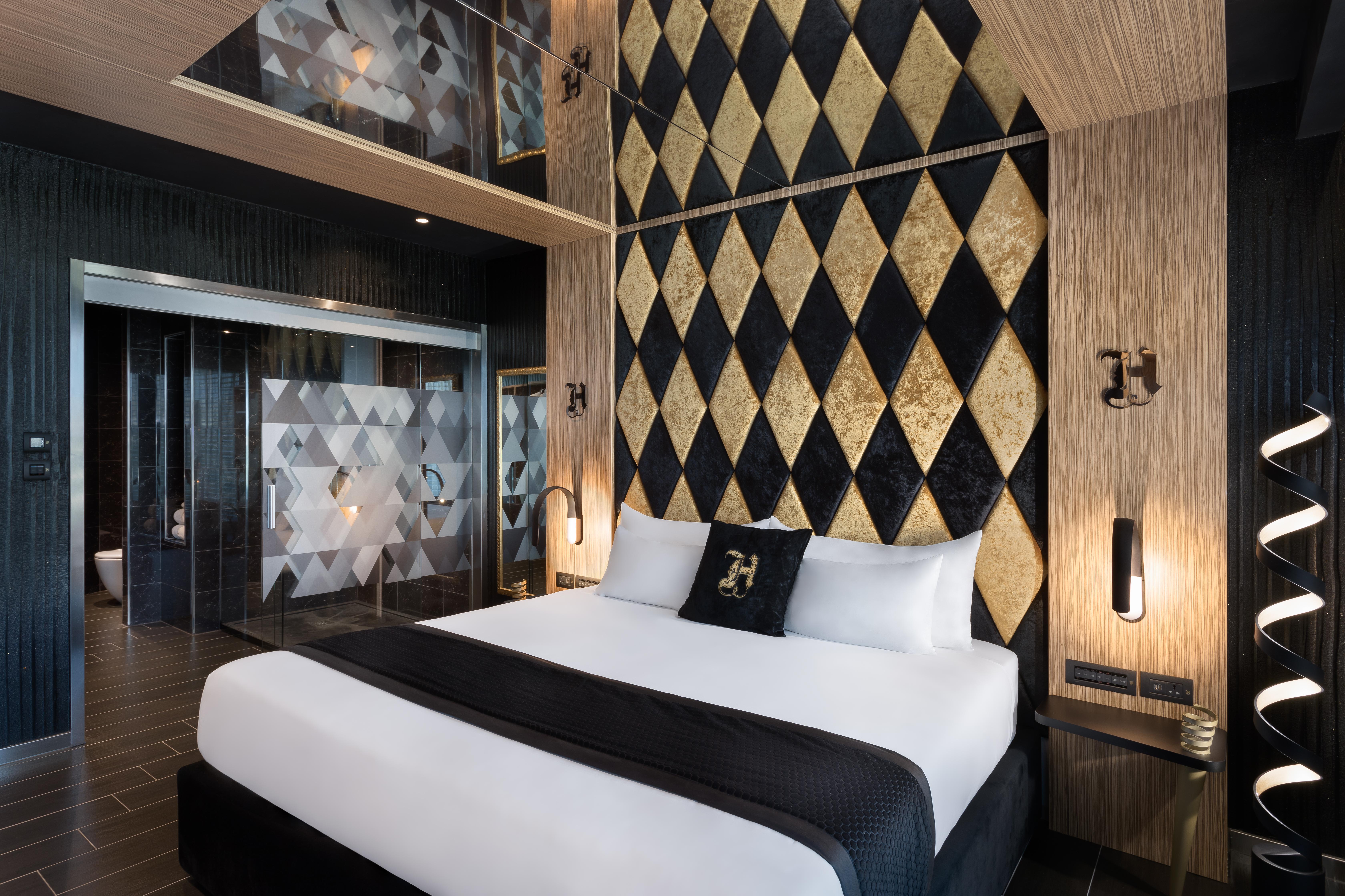 H (adults Only) Hotel
